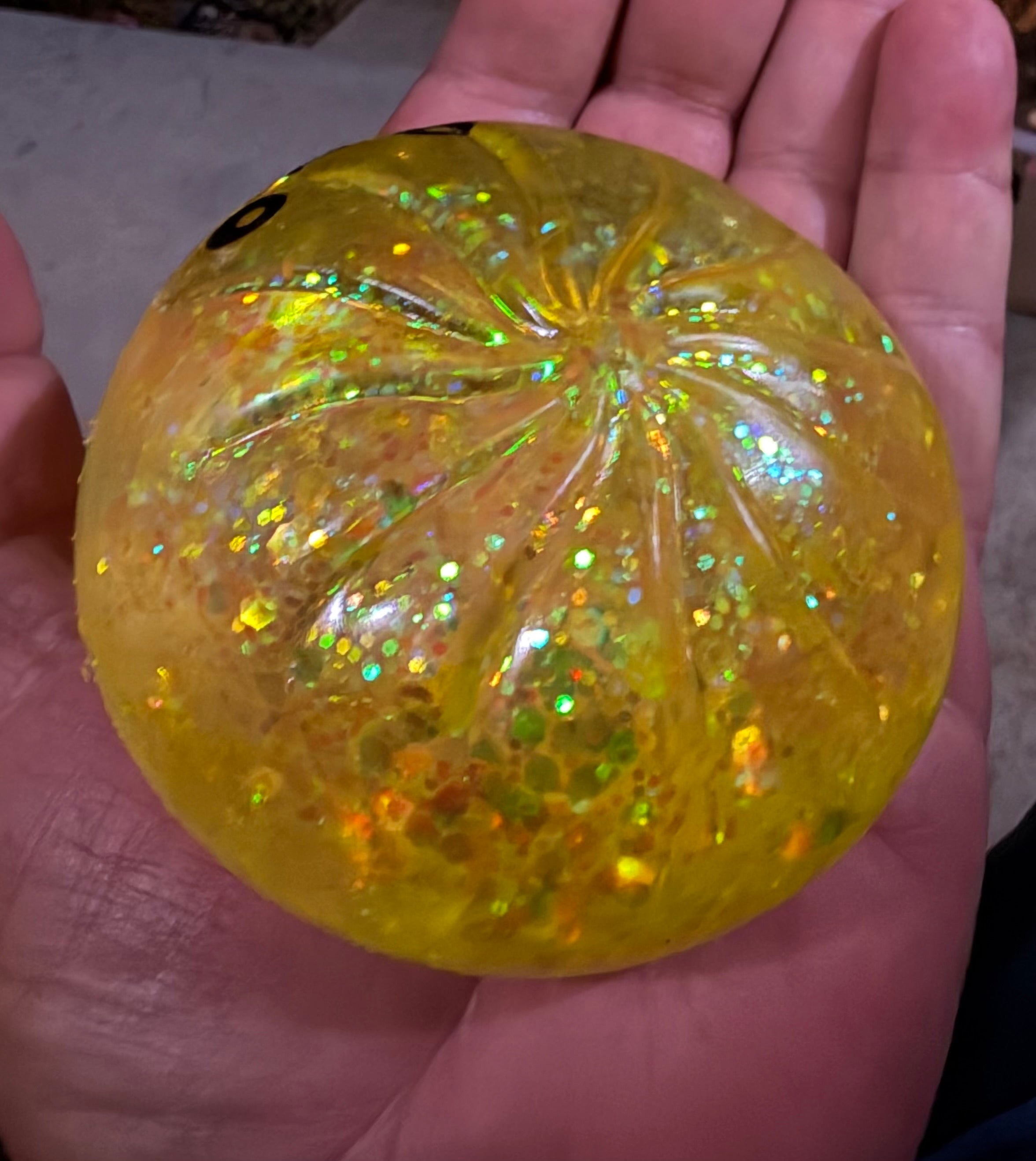 Rainbow Mystery Maltose Squishy – 8.5cm Glitter Mystery Color Fidget Toy